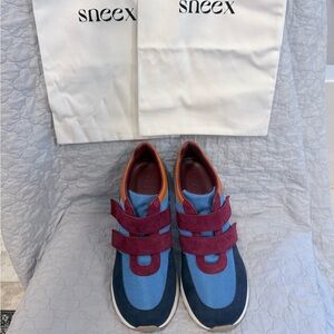 Sneex by Sara Blakely